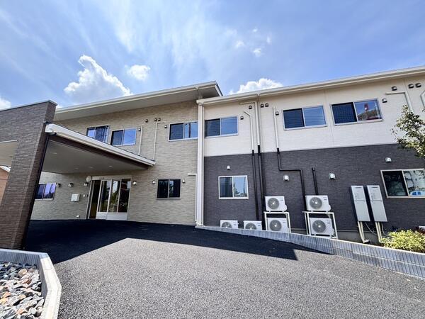 住宅型有料老人ホーム・ラプレ八千代 （パート）の准看護師求人の写真
