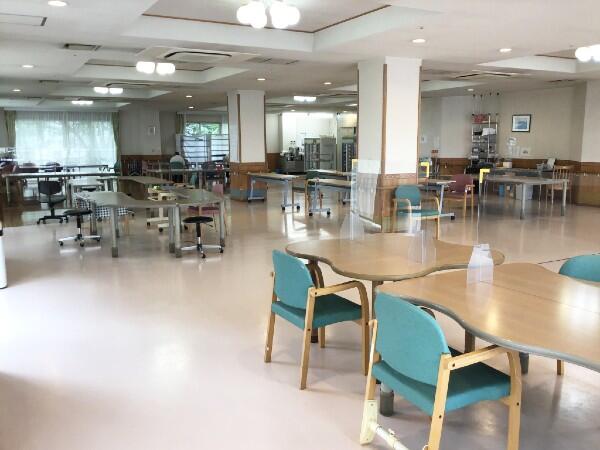 老人保健施設舞子台（常勤）の介護職求人メイン写真3