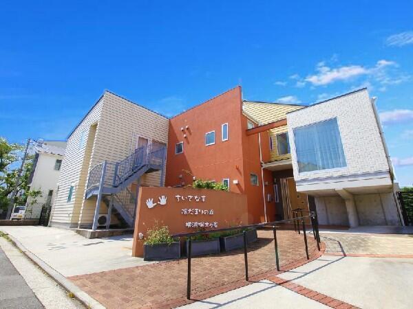 グループホームちいさな手陽だまりの丘横浜保土ヶ谷（管理者候補/常勤）の介護福祉士求人メイン写真1