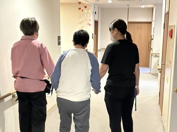 サービス付き高齢者向け住宅　あきず招提（夜勤/パート） の介護福祉士求人メイン写真5