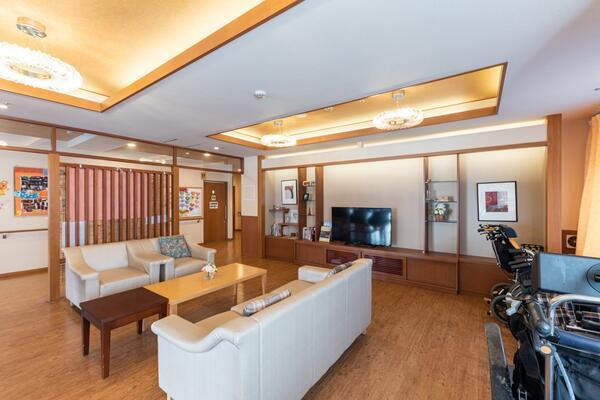 イリーゼ中浦和（常勤）◎日勤のみ◎駅徒歩圏×穏やかな住宅街の看護師求人メイン写真2