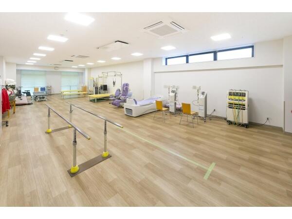 一般財団法人春日会 足立病院（常勤）の理学療法士求人メイン写真2