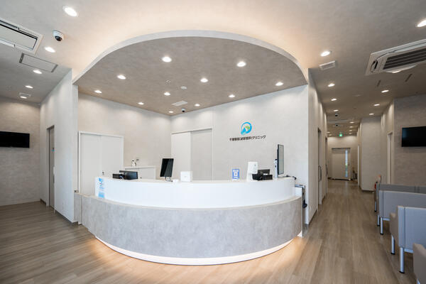 千葉駅前泌尿器科クリニック（パート）の医療事務求人の写真