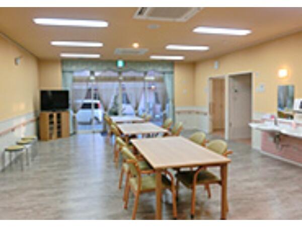 介護付有料老人ホームコスモスあもり（常勤）の准看護師求人メイン写真3