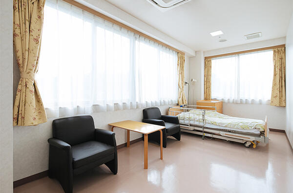 介護老人保健施設 葵の園・市川（パート）の介護職求人メイン写真5