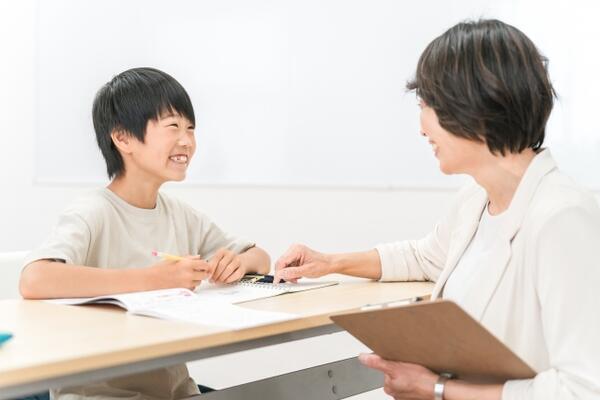 【2026年4月オープン】ナチュラルキッズ4th（児童指導員/パート）の社会福祉士求人の写真