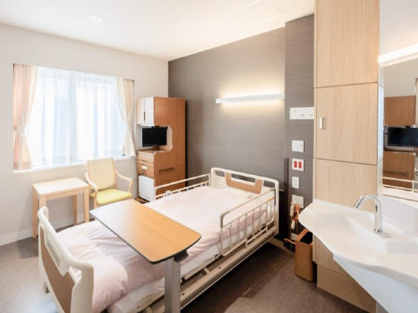 たまの病院（常勤）の看護助手求人メイン写真3