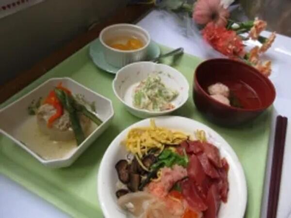 特別養護老人ホーム　カトレアホーム（パート）の介護職求人メイン写真2