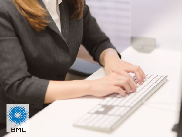 (株)ビー・エム・エル 水戸営業所（準社員）の一般事務求人の写真