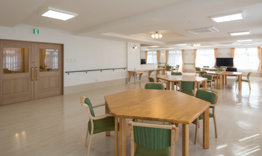 デイサービスセンター咲花港（常勤）の介護福祉士求人メイン写真3