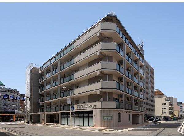 サービス付き高齢者向け住宅　サンケアホーム神戸三宮（パート）の看護師求人の写真