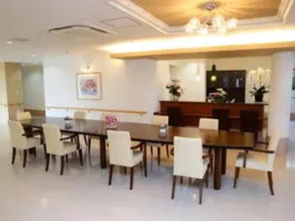 介護付き有料老人ホーム ハーモニー六高台（パート）の看護師求人メイン写真1