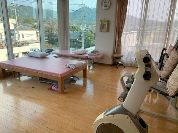 リハビリ特化型デイサービス よかとこ（パート） の介護職求人メイン写真4