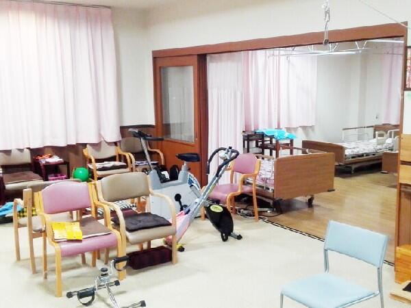 さくら苑デイサービスセンター つくしんぼ（パート）の介護職求人メイン写真3