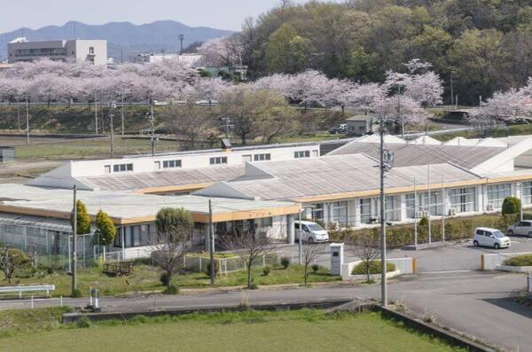 特別養護老人ホーム つつじ苑（常勤）の介護職求人の写真