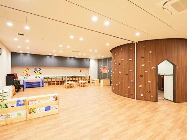 本町敬愛保育園（管理職/常勤）の保育士求人の写真