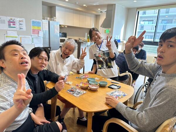 日中支援型障がい者グループホーム YOKATOKO筑紫野（パート）の支援員求人メイン写真2