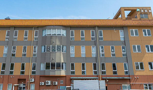  特別養護老人ホーム清雅園（入浴介助パート）  の介護福祉士求人メイン写真1