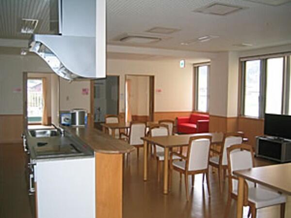 有料老人ホーム　つばきの郷（夜勤専従/パート）の介護職求人メイン写真4