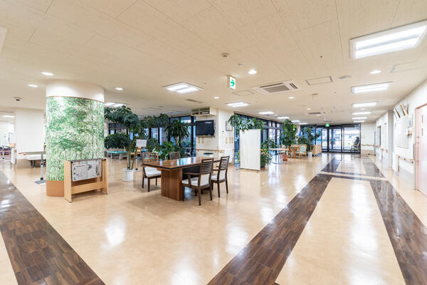 介護老人保健施設 アクアピア新百合（准看護師常勤）の准看護師求人メイン写真4