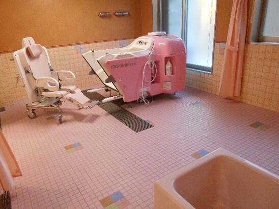 地域密着型特別養護老人ホーム坂の上の久松邸（夜勤専従/常勤）の介護職求人メイン写真5