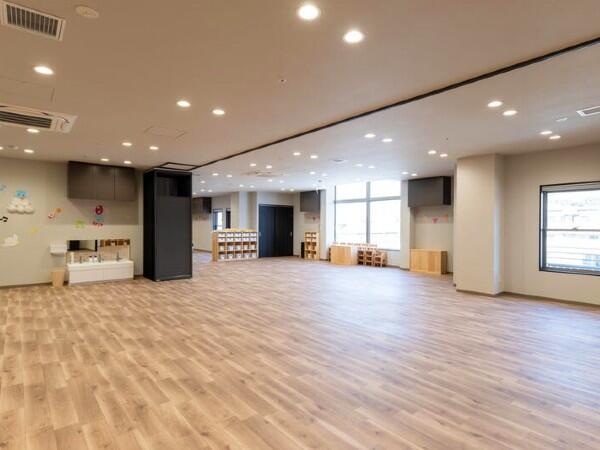 キューズモール敬愛保育園（管理職/常勤）の保育士求人の写真