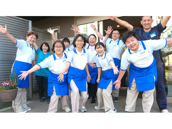 スーパーびゅー蓮花寺（正社員）の介護職求人サブ写真1