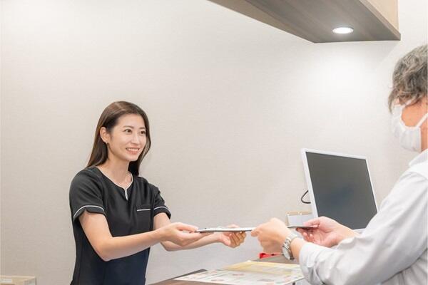 新橋消化器内科・泌尿器科クリニック（パート）の医療事務求人の写真