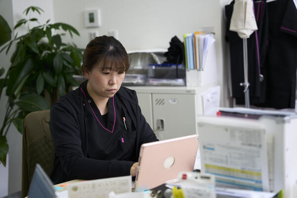 なるみ在宅診察クリニック（診療アシスタント / パート）の看護助手求人メイン写真3