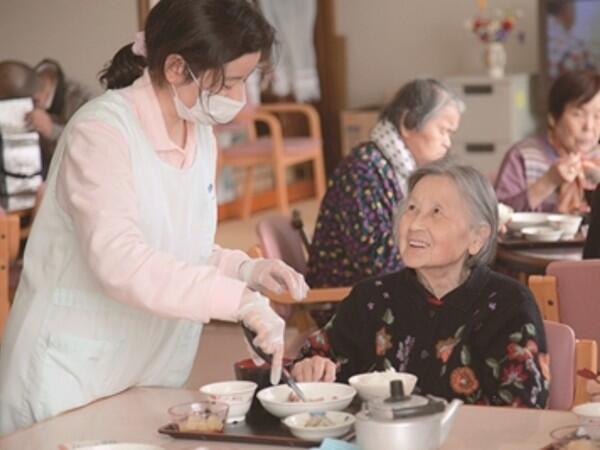 特別養護老人ホーム光寿苑（常勤）の介護福祉士求人メイン写真2