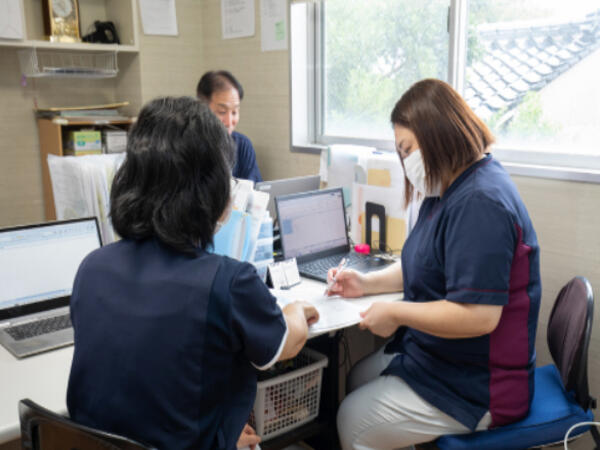 うおざきファミリー病院（常勤）の社会福祉士求人の写真