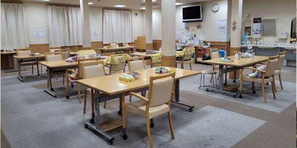 デイサービスにじいろ（常勤）の介護福祉士求人メイン写真2