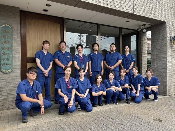 はん訪問看護ステーションひがしまつやま（常勤）の理学療法士求人の写真