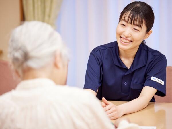 ニチイケアセンター越谷（有料老人ホーム/正社員）の准看護師求人の写真