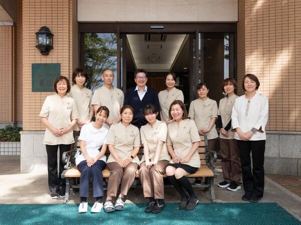 介護付き有料老人ホーム フィレンツェライフ青山（常勤）の介護職求人の写真