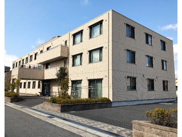 住宅型有料老人ホーム 四季彩春日井（施設長/正社員）の介護職求人の写真