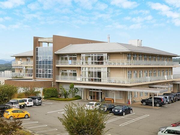 介護老人保健施設　中部台ケアセンター（入所/常勤）の介護福祉士求人の写真