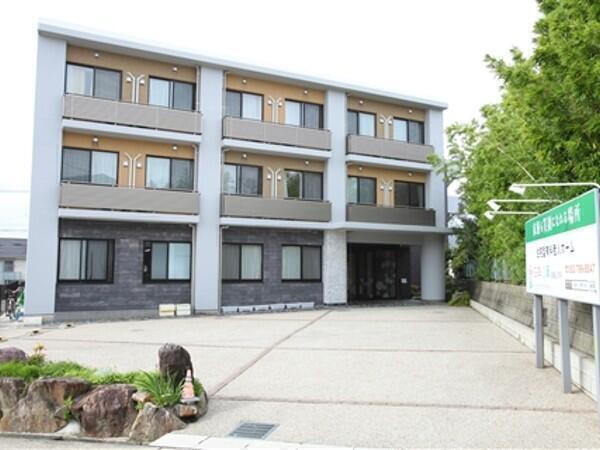 住宅型有料老人ホーム 四季の華名東山の手（日勤/パート）の介護福祉士求人の写真