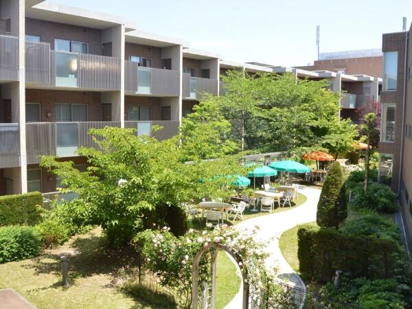 コンフォートガーデンあざみ野（常勤）の調理師/調理員求人の写真