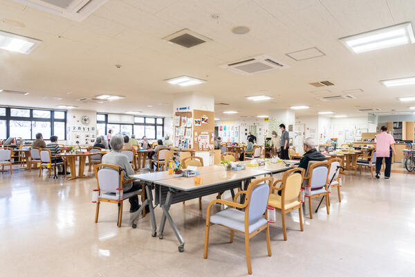 介護老人保健施設 アクアピア新百合（常勤）の理学療法士求人メイン写真3