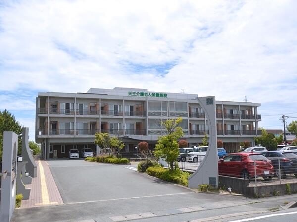 天王介護老人保健施設（パート）の看護師求人の写真