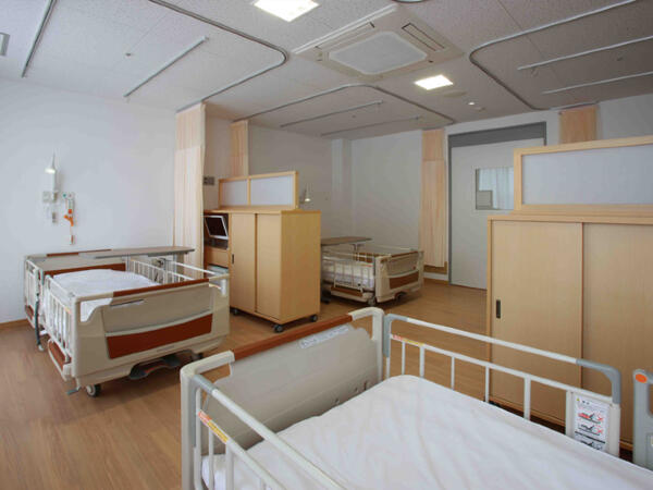 リハビリテーション病院さらしな（病棟/常勤）の准看護師求人メイン写真2
