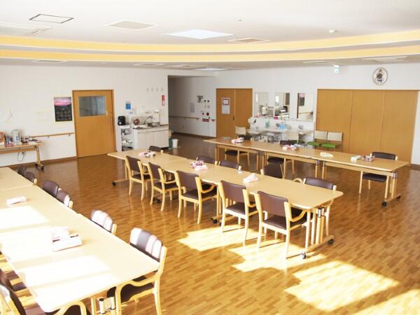 有料老人ホーム　望山荘（夜勤専従 / パート）の介護福祉士求人メイン写真2