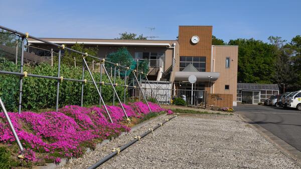 生活介護 友愛みどり園(常勤)の介護福祉士求人の写真