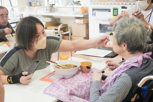 介護老人福祉施設 ケアホーム花畑(常勤)の看護師求人の写真