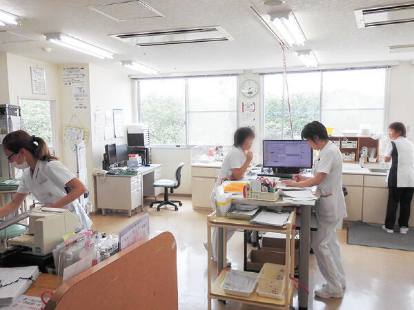 医療法人博愛会 京都病院（常勤）の薬剤師求人メイン写真2