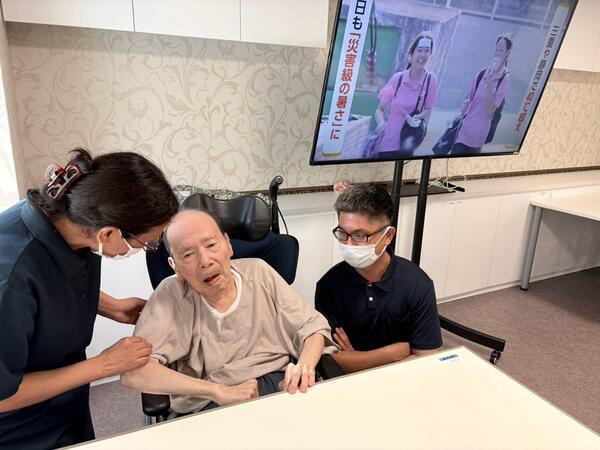住宅型有料老人ホーム　和幸PREMIUM東大阪（常勤）の介護職求人の写真