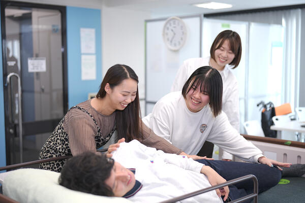 ユースタイルラボラトリー CxS事業部 関西エリア【京都市山科区】(常勤)の介護職求人の写真