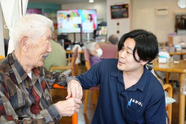 あたみ翔裕館（デイサービス/常勤）の介護職求人の写真
