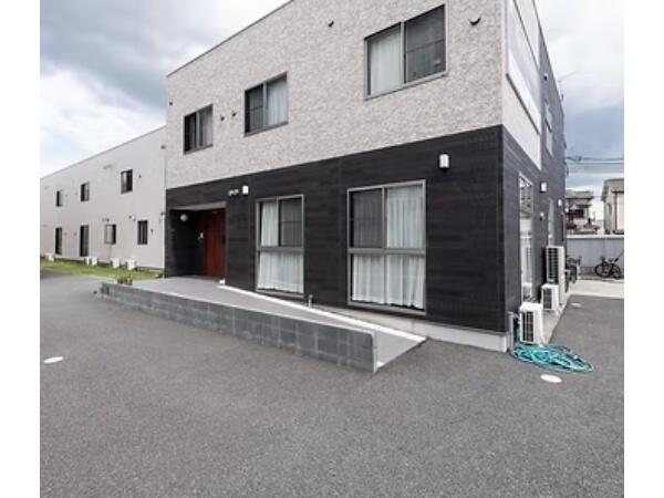 サービス付き高齢者向け住宅クレスト摂津(常勤)の介護福祉士求人の写真